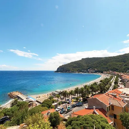 Διαμέρισμα Awesome Apartment In Albissola Superiore With 2 Bedrooms