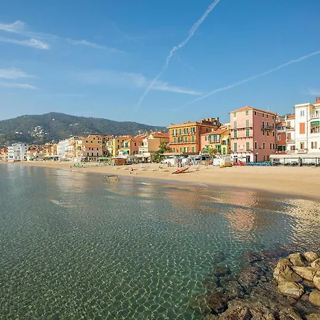 Awesome Apartment In Albissola Superiore With 2 Bedrooms Διαμέρισμα Albisola Superiore